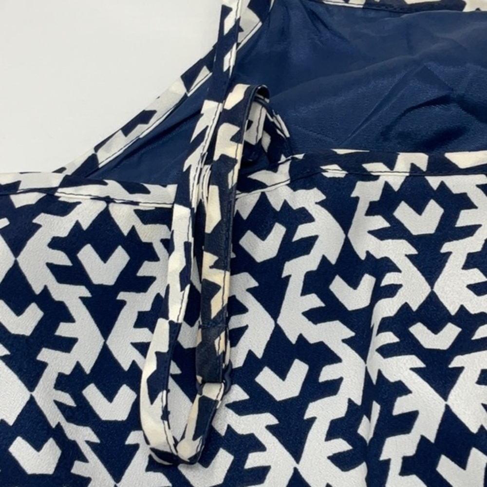 J Crew v-neck spaghetti strap sundress, size 6. - Picture 7 of 8